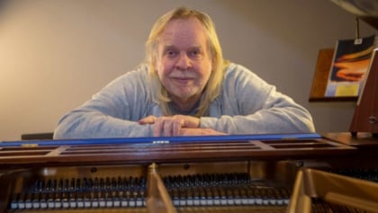 YES Keyboard Legend RICK WAKEMAN Announces Final Solo Tour