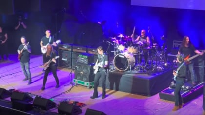 Watch: NITA STRAUSS Joins ‘G3’ Guitarists JOE SATRIANI, ERIC JOHNSON And STEVE VAI On Stage To Perform ‘Foxy Lady’