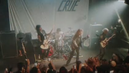 Watch: Former MÖTLEY CRÜE A&R Exec TOM ZUTAUT Talks To Fans Before Troubadour Concert