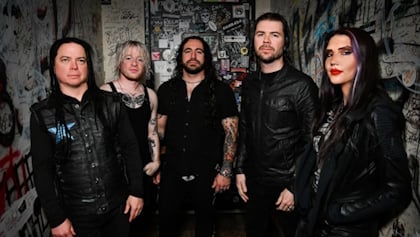 SALIVA Teams Up With Ex-HINDER Frontman AUSTIN JOHN WINKLER On New Single ‘Too Broke To Fix’