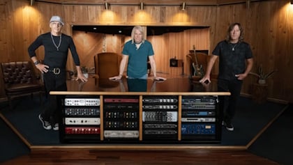 STEVE MORSE BAND Shares Music Video For ‘TexUS’ Featuring ERIC JOHNSON